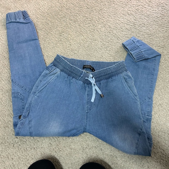 Showpo Mid Wash Denim Jeans with drawstring waistband and ankles - Picture 3 of 7